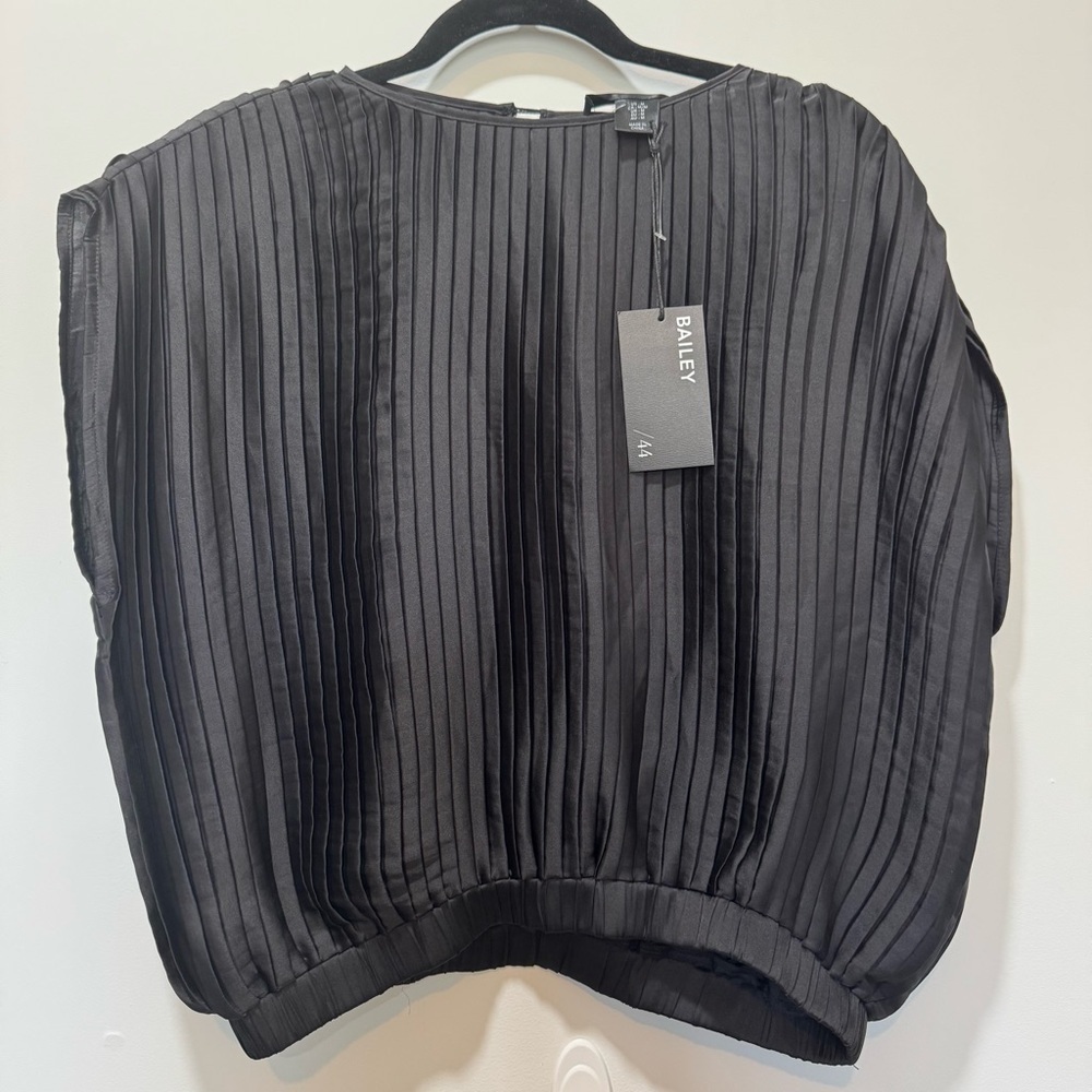Bailey 44 Black Pleated Cap-Sleeve Blouse | Size Medium | New with Tags